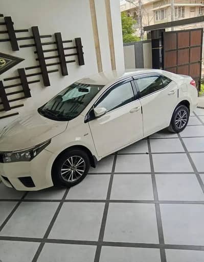 Toyota Corolla GLI 2016 model Urgent Sale