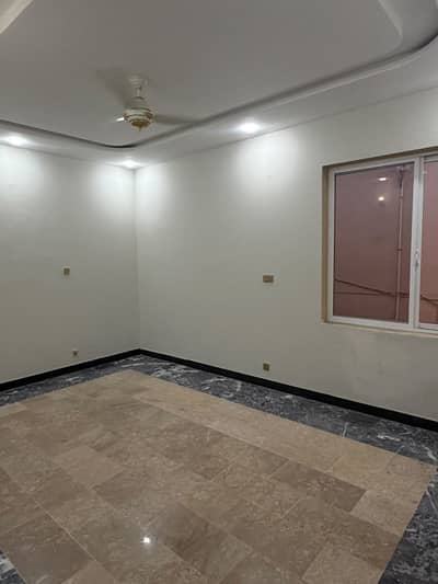 5 marla single story house for Rent