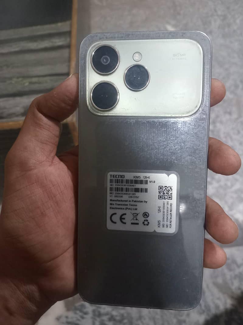 Tecno Spark 40 1