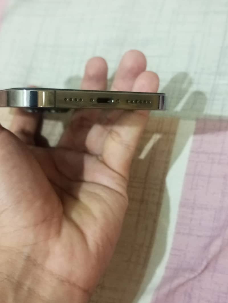 Apple iPhone 12 Pro Max 7
