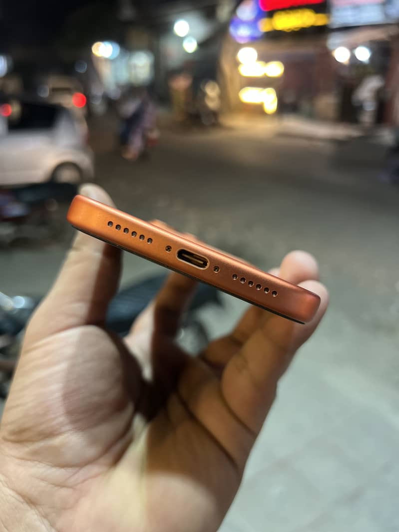 Apple iPhone 17 Pro Max 2