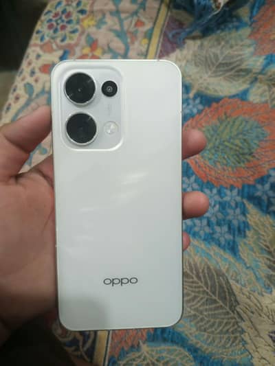 OPPO Reno13