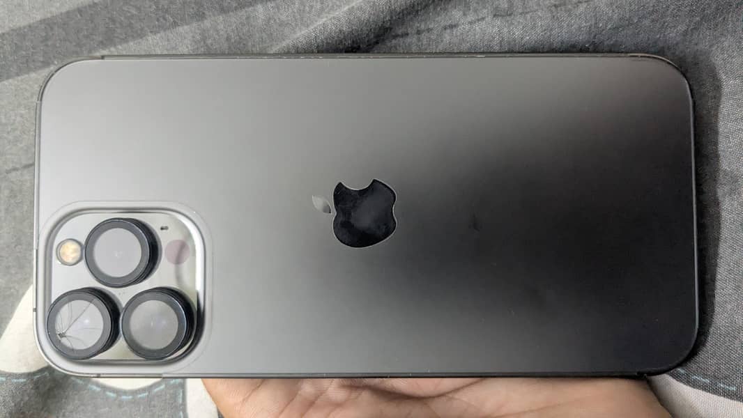 Apple iPhone 13 Pro Max 6