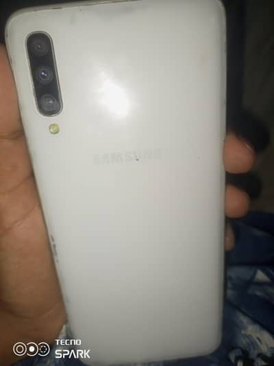 Samsung Mobile A70