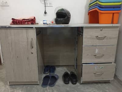 Office and Home Used New Table for Sale