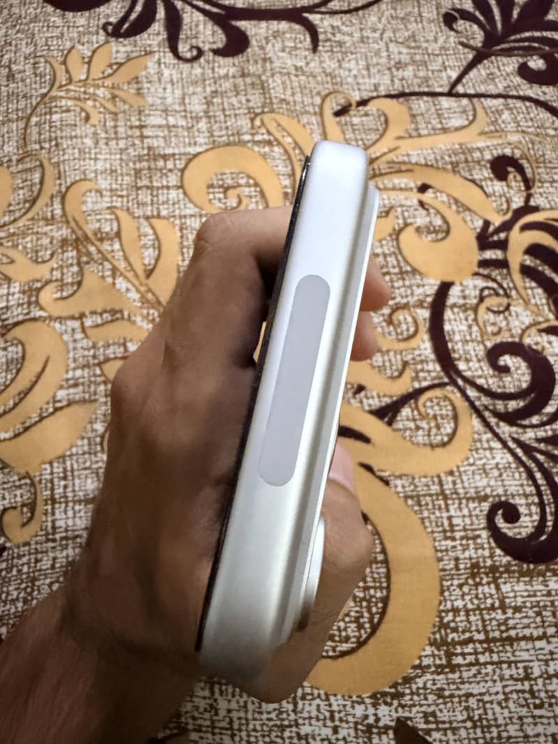 Iphone 17 Pro Max 4