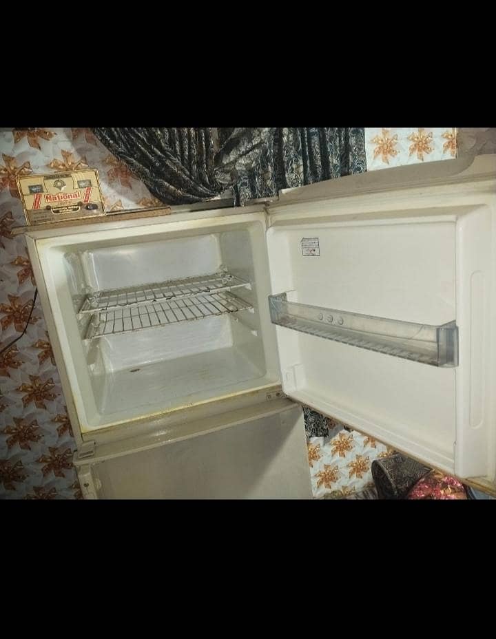 refrigerator 0