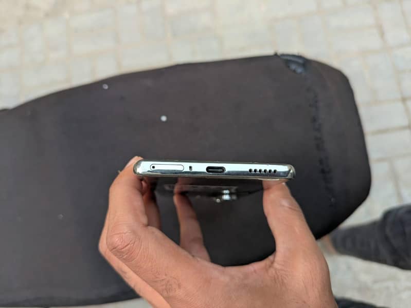 Tecno CAMON 40 Pro 6