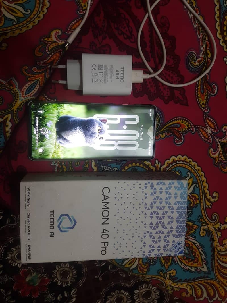 Tecno CAMON 40 Pro 8