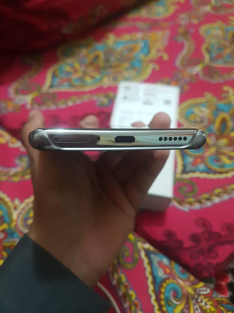 Tecno CAMON 40 Pro 14