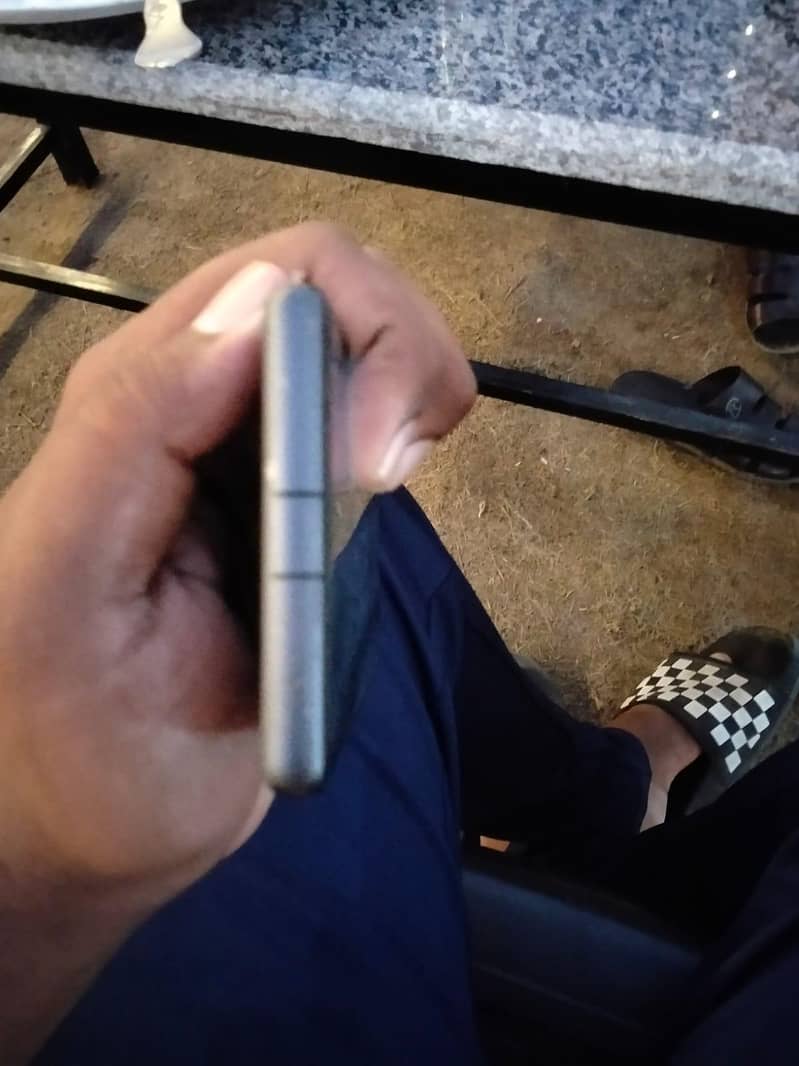 Google Pixel 7a 4