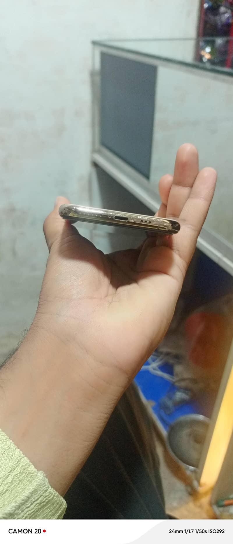 Apple iPhone XS 3