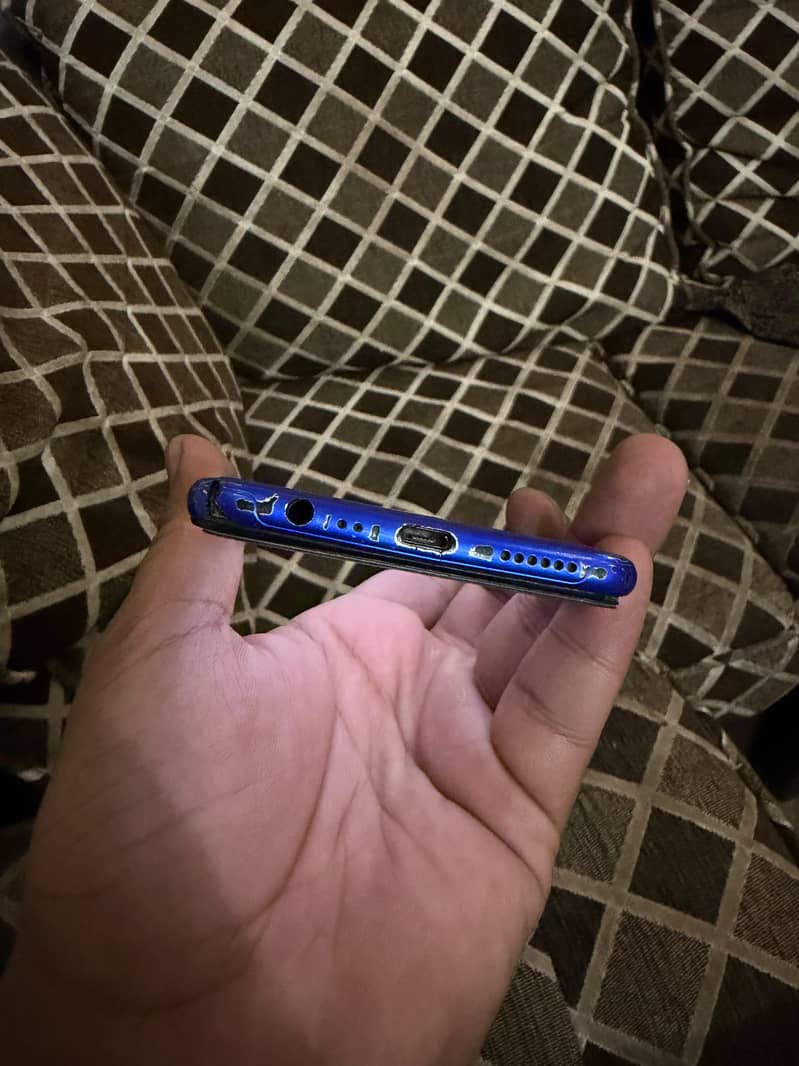 Realme C2 1