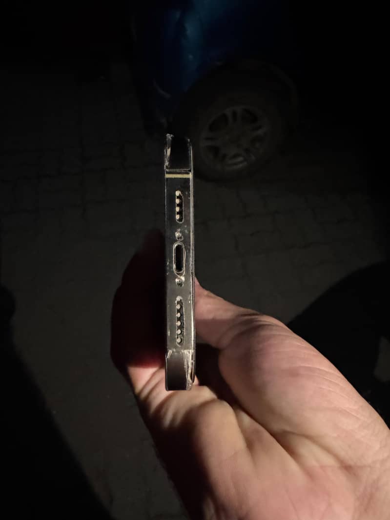 Apple iPhone 14 Pro Max 1
