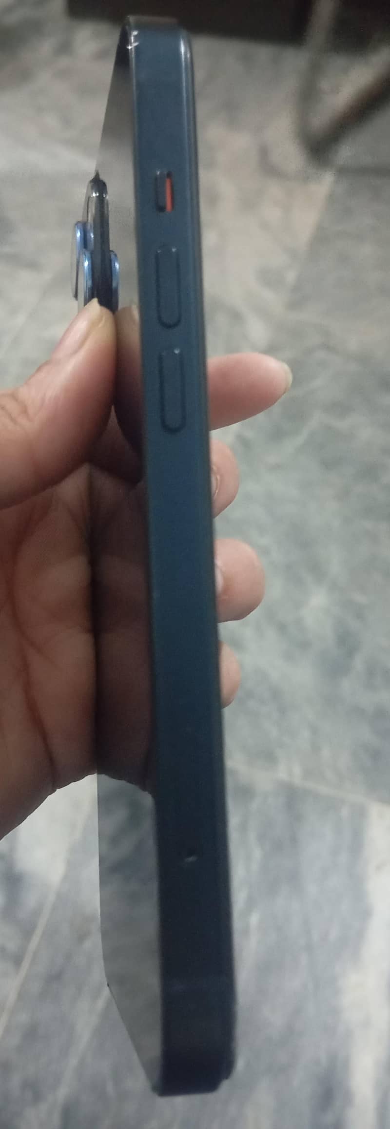 Apple iPhone 13 1