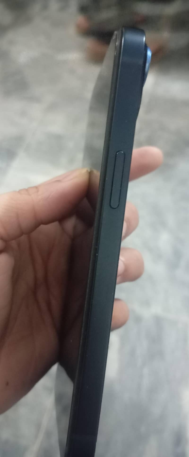 Apple iPhone 13 3