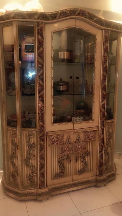 Queen bed set EXCELLENT condition 5 pcs set