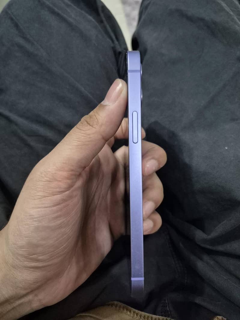 Apple iPhone 12 2