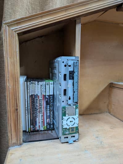 Xbox 360 Console Only (Without Case) + Free Games CDs