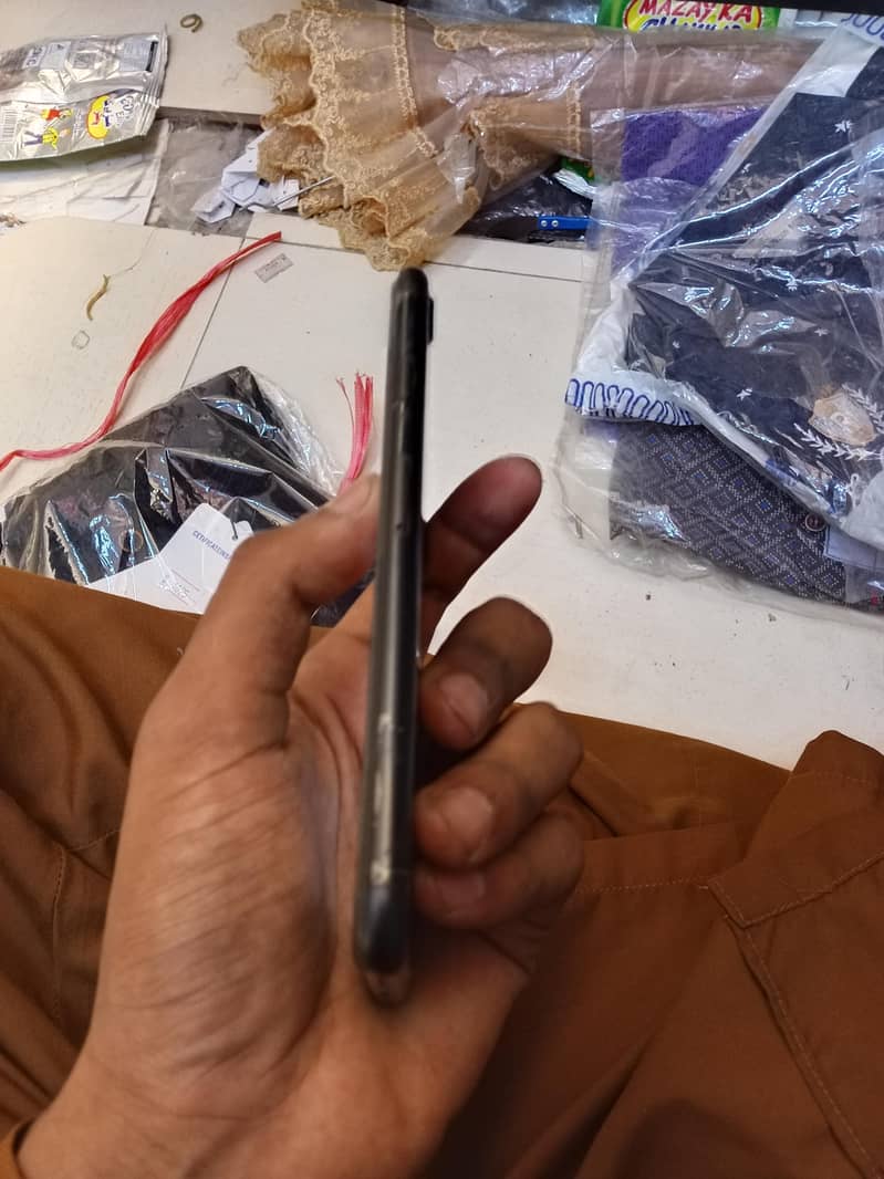 Apple iPhone 7 1