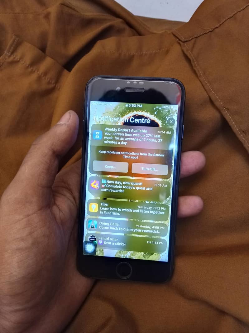 Apple iPhone 7 2