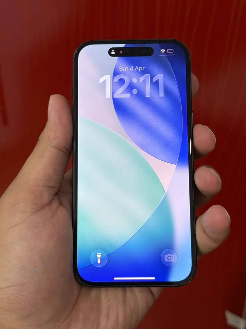 Apple iPhone 15 4