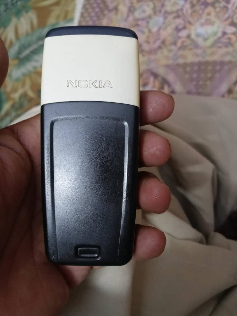 Nokia 1112 2