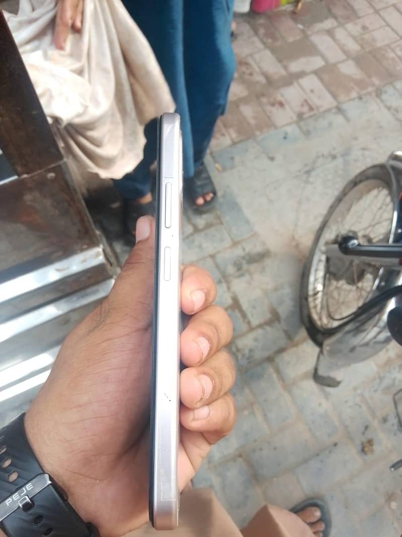 OPPO A6 1