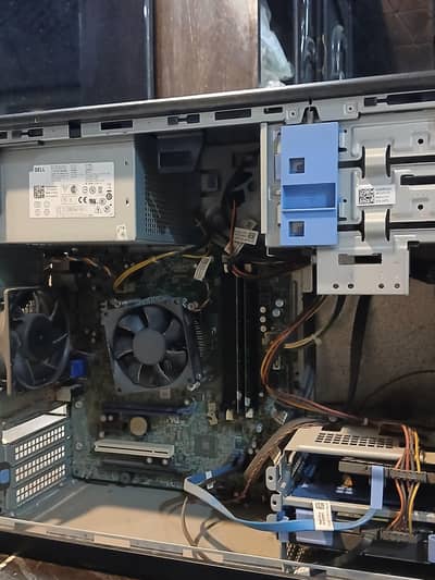 Dell OptiPlex 7020 (Legacy Generation)
