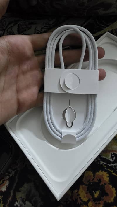 iphone 17 pro max original cable