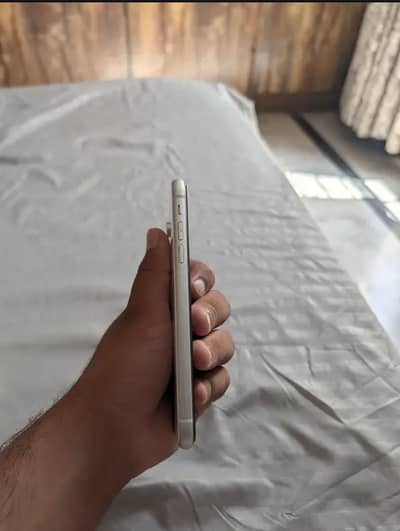Apple iPhone XR