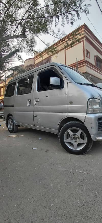 Suzuki Every 2005