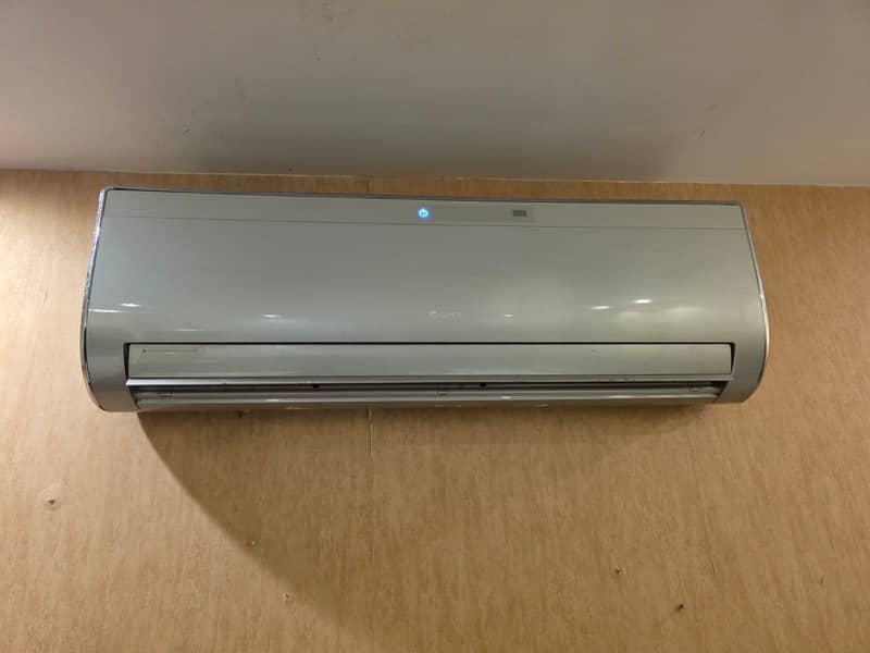 Gree 1.5 ton split ac 0