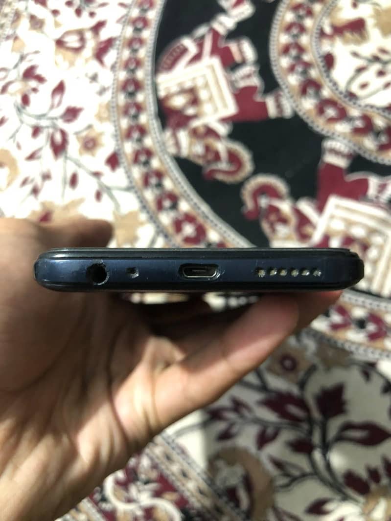 Tecno Pova 2