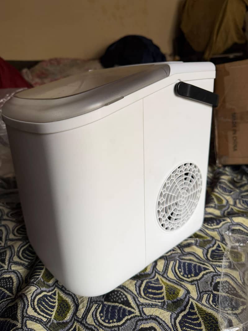 Instant Ice Maker 0