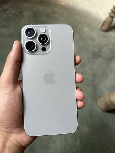 Apple iPhone 15 Pro Max