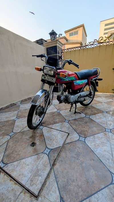 Honda cd 70 red color genuine bike