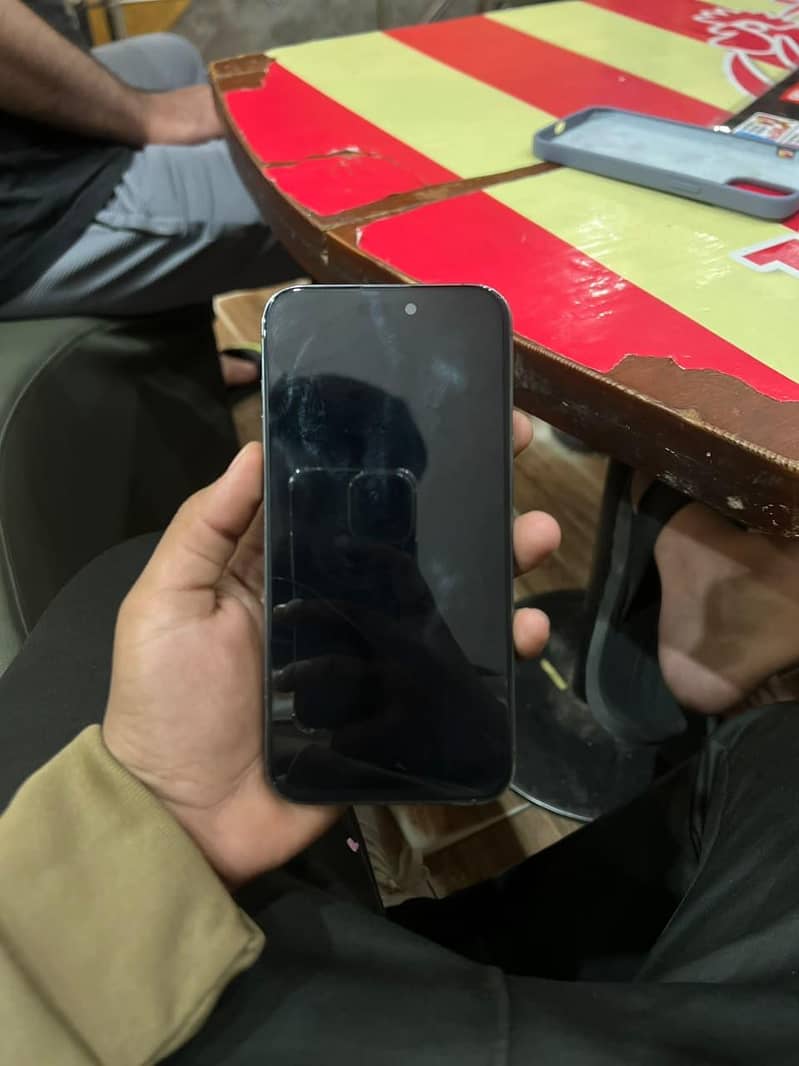 Apple iPhone 14 Pro Max 0
