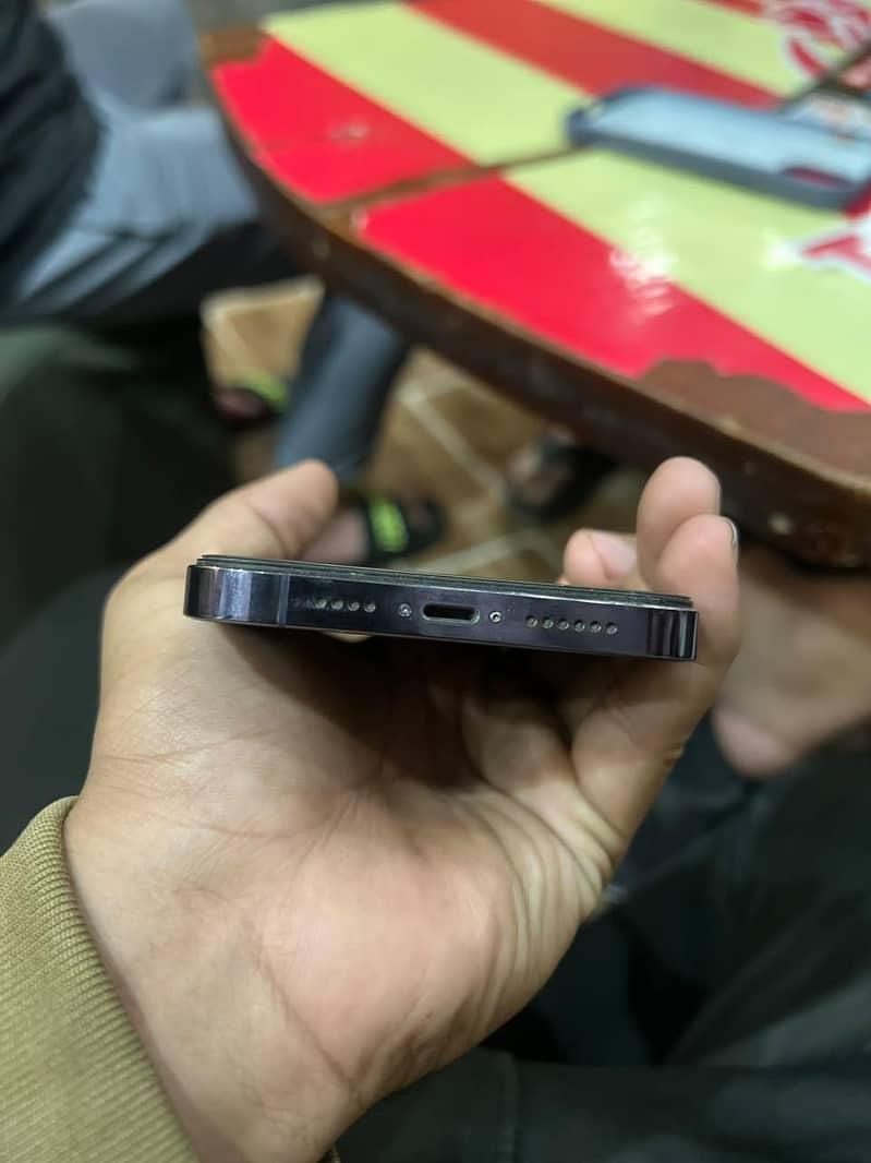 Apple iPhone 14 Pro Max 5