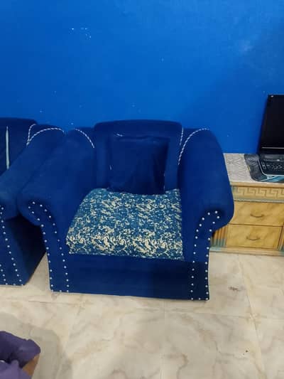 2 Single-seater Sofa