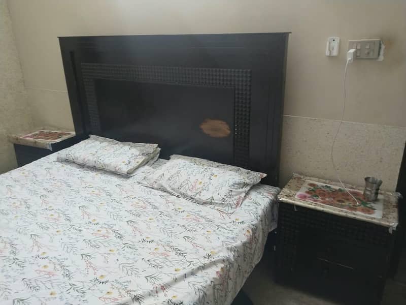 Bed with side Table 0