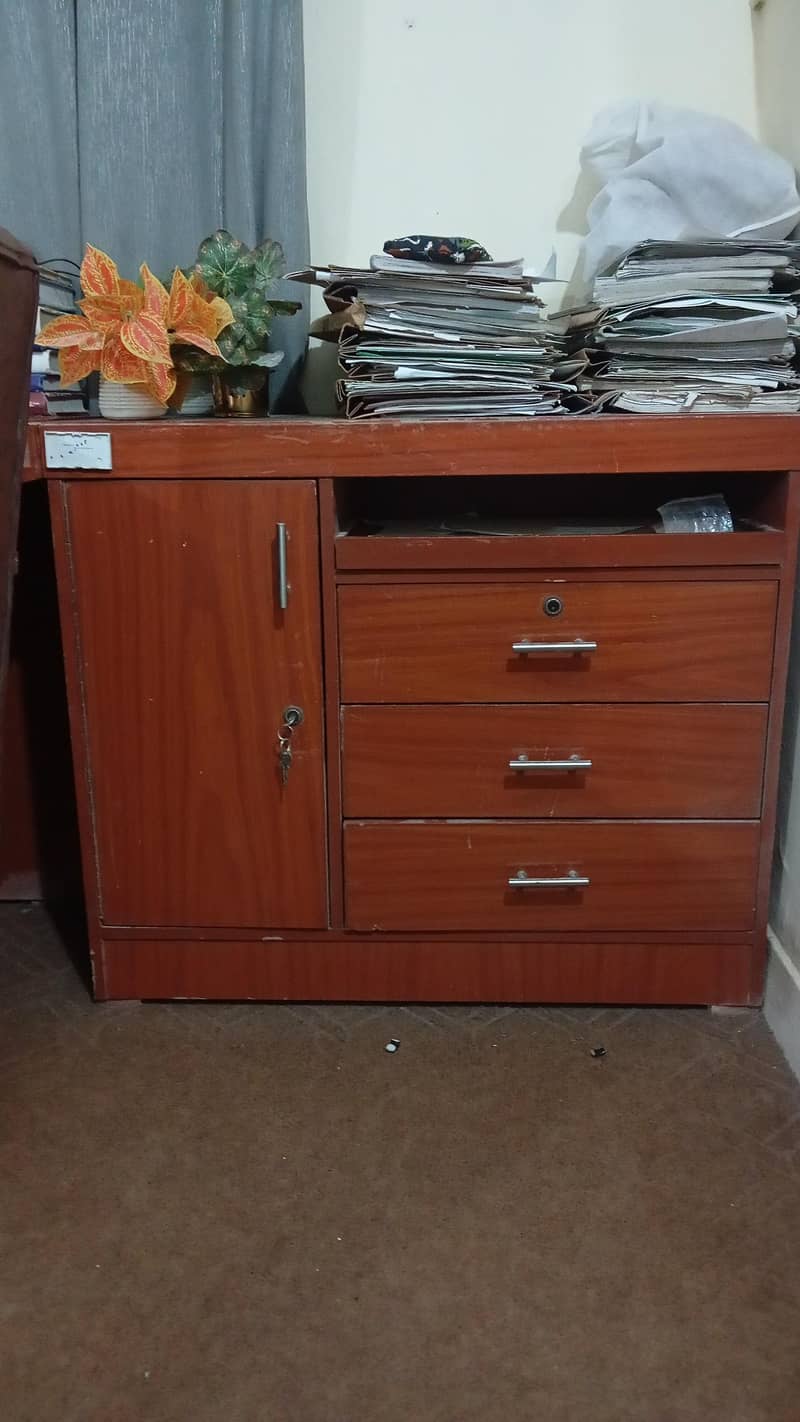 Office table 3