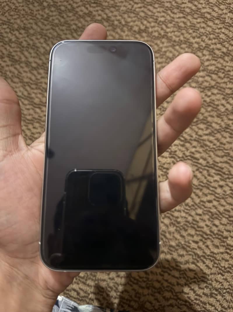 Apple iPhone 15 Pro 1