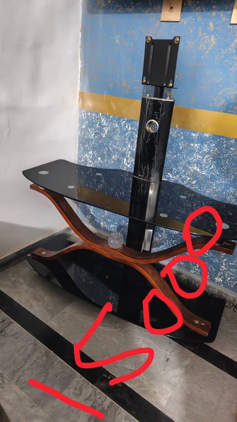 TV table 0
