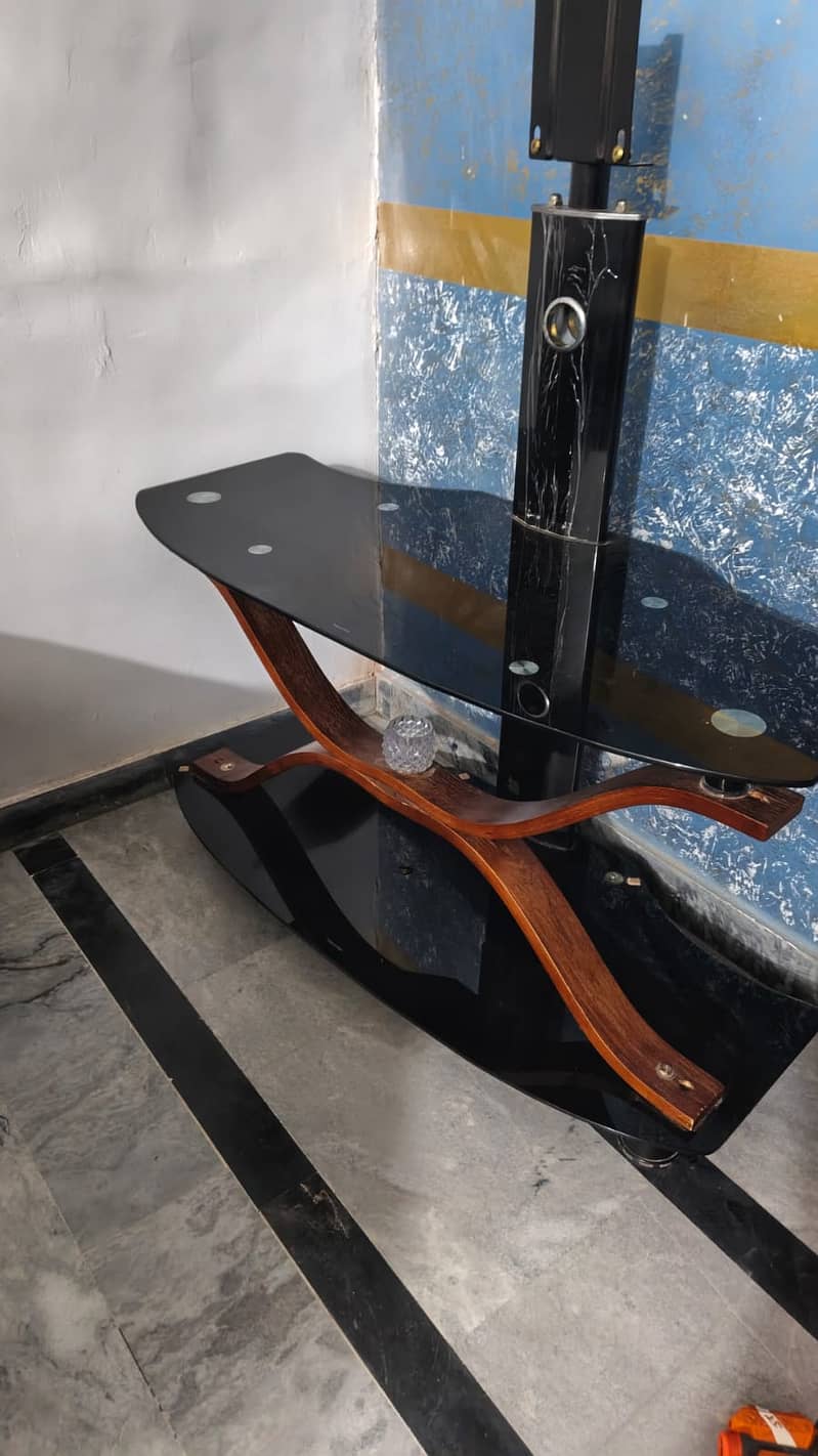 TV table 3