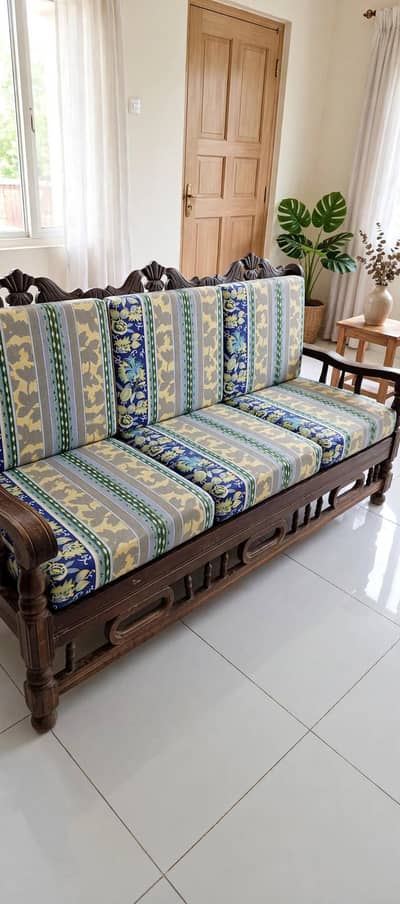 sofa ki gadi (only)4sale