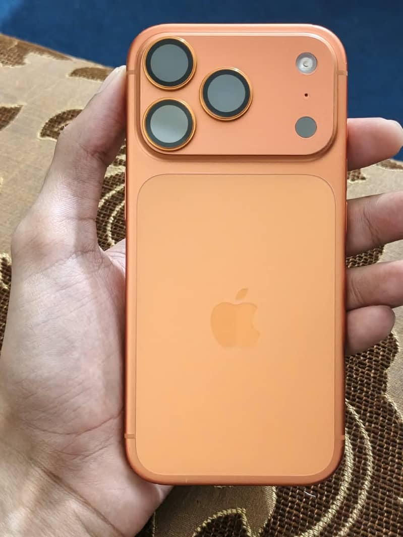 Apple iPhone 17 Pro 0