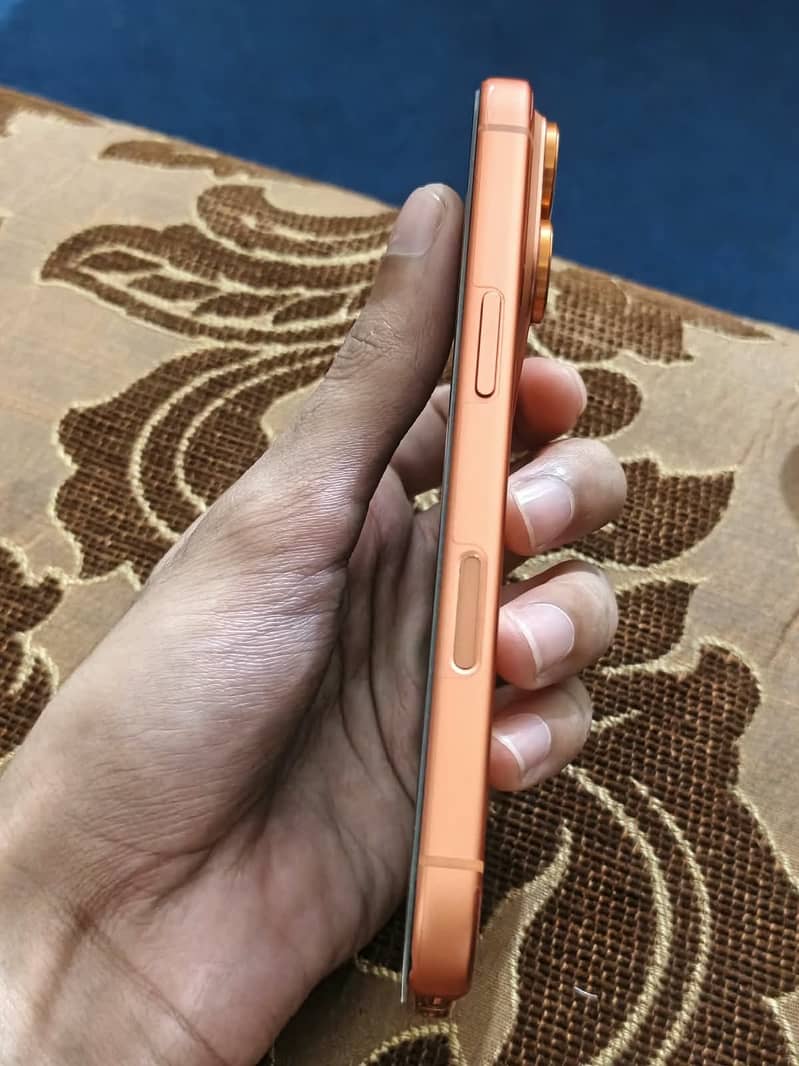 Apple iPhone 17 Pro 1