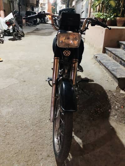 unique cd70 2012