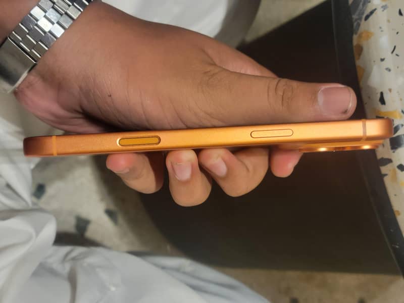 Apple iPhone 17 Pro Max 2